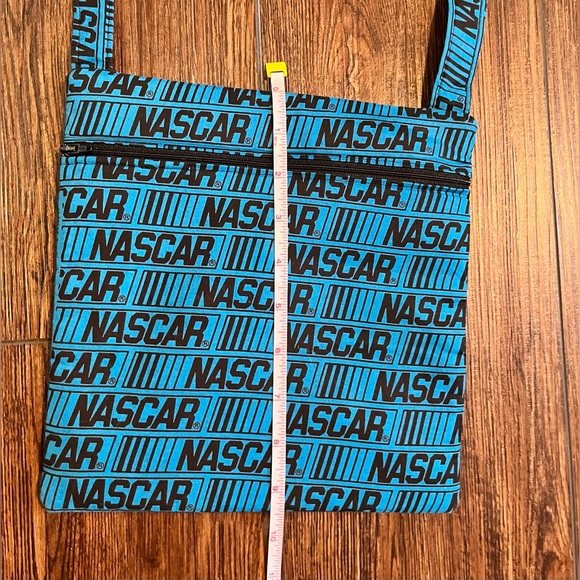 EUC NASCAR Crossbody bag. Two pockets. Strap is NOT adjustable. Blue & black. - Picture 10 of 10